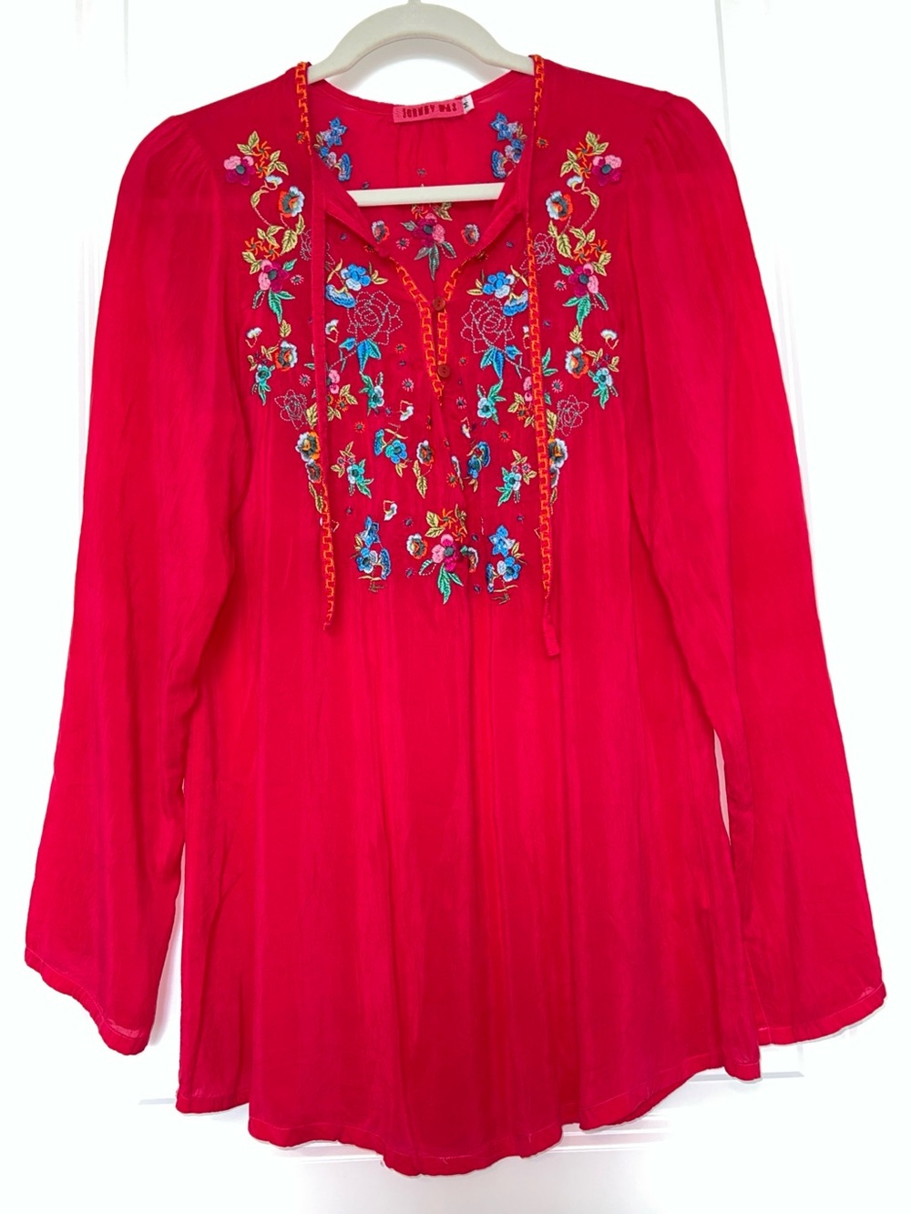 Johnny Was Hot Pink/ Raspberry rayon Embroidered Peasant Tunic/ top M EXCELLENT